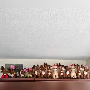 Adorable Complete CVS Reindeers Set Plush Toy 12 Count Rudolph And All Of Them
